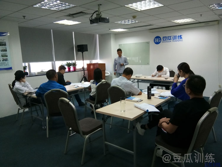 在众人面前讲话紧张怎么办