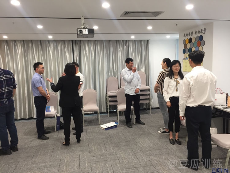 如何提高个人的演讲能力