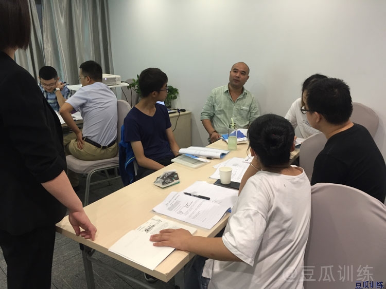 如何克服说话紧张脸红