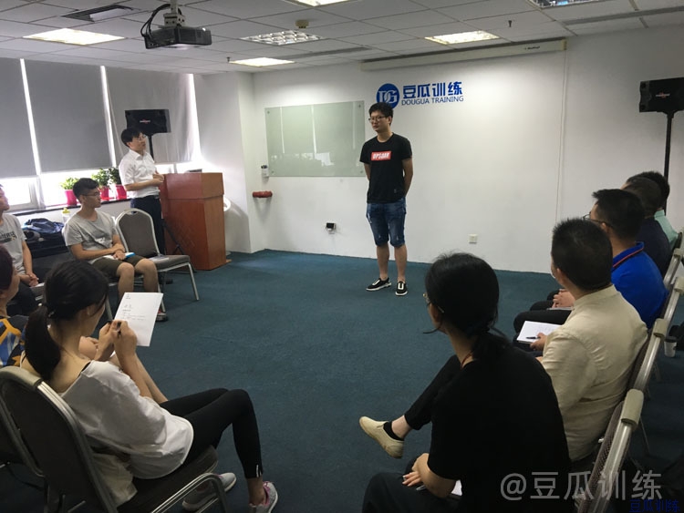 信息时代，中国企业老板如何提高口才能力