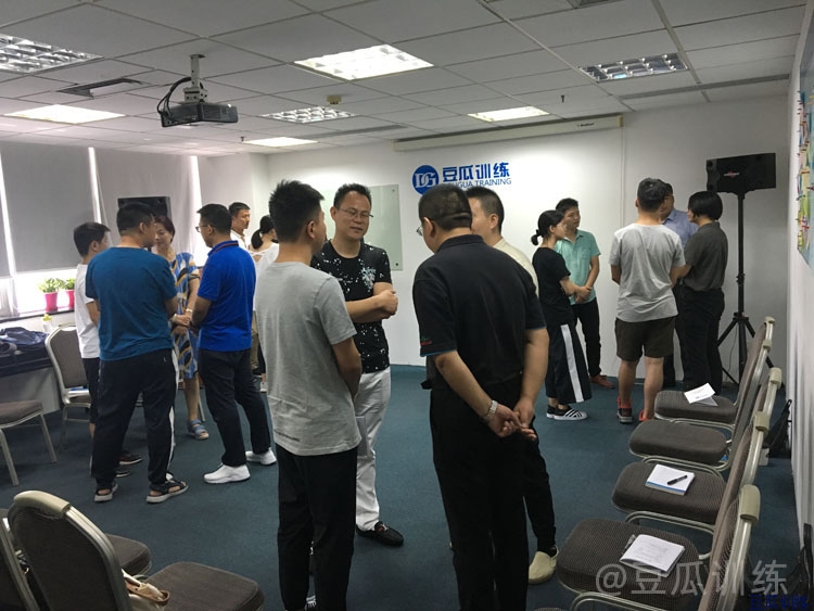 信息时代，中国企业老板如何提高口才能力