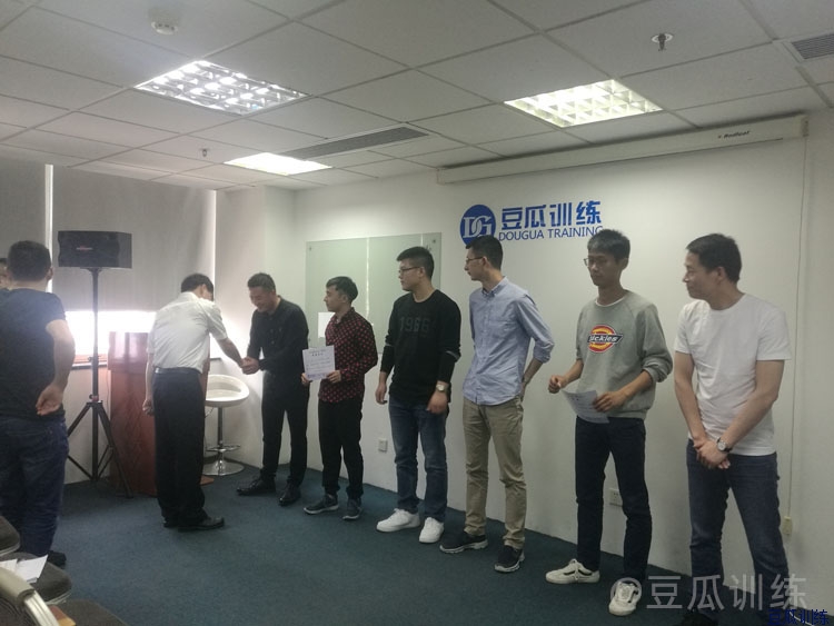 朋友之间是怎么相处的