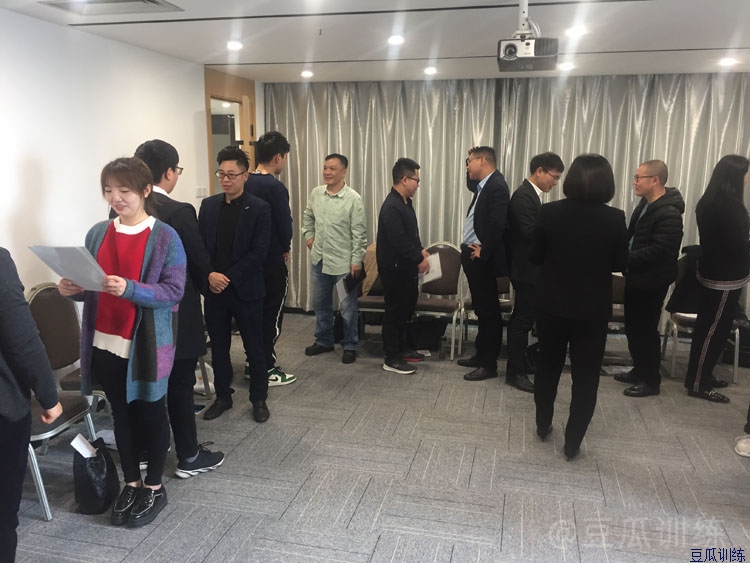 跟别人说话紧张怎么办